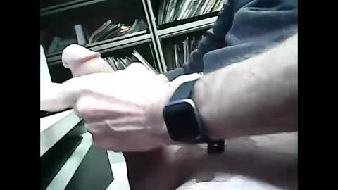 01quebecboy69 online show from December 18, 2025, 6:14 pm