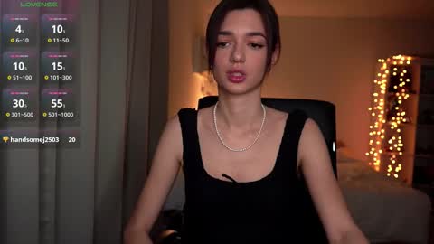 Snapshot of 0_perfect_imperfection_0 chatting on February 24, 2026, 1:36 am Olivia online show from February 24, 2026, 1:36 am