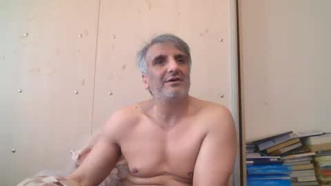 Snapshot of 0luvmonkey chatting on May 23, 2026, 8:18 am 0luvmonkey online show from May 23, 2026, 8:18 am