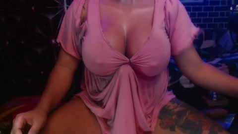  i am trixie im Your Selfsucking Mistress  online show from June 22, 2026, 4:31 am