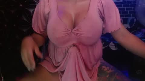  i am trixie im Your Selfsucking Mistress  online show from July 9, 2026, 2:26 am