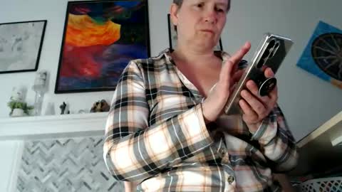 Aurora Willows online show from June 11, 2026, 12:32 am