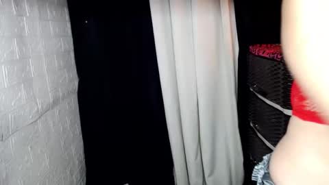 sexy kia online show from March 12, 2025, 5:07 pm