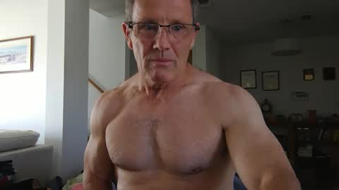 13glanmorfa online show from January 31, 2025, 6:14 pm