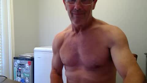 13glanmorfa online show from October 16, 2025, 8:21 pm