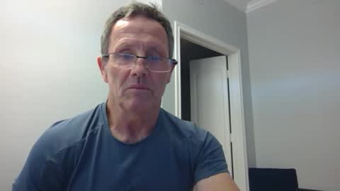 Snapshot of 13glanmorfa chatting on February 28, 2026, 2:18 pm 13glanmorfa online show from February 28, 2026, 2:18 pm