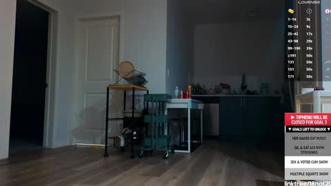 Snapshot of 18not20 chatting on January 19, 2025, 5:37 am Tong Ralph online show from January 19, 2025, 5:37 am