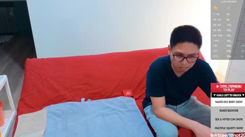 Snapshot of 18not20 chatting on February 7, 2025, 1:47 am Tong Ralph online show from February 7, 2025, 1:47 am