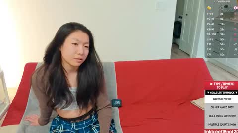 Snapshot of 18not20 chatting on October 31, 2025, 12:11 am Tong Ralph online show from October 31, 2025, 12:11 am