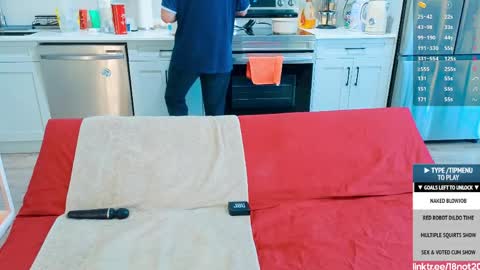 Tong  Ralph online show from May 26, 2026, 11:45 pm