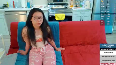 Tong  Ralph online show from July 15, 2026, 2:28 am