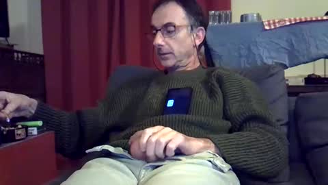 Snapshot of 18remy45 chatting on December 15, 2024, 5:10 pm 18remy45 online show from December 15, 2024, 5:10 pm