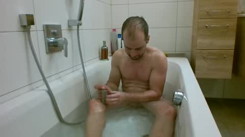 Snapshot of 19berni91 chatting on December 12, 2024, 5:15 pm berni online show from December 12, 2024, 5:15 pm