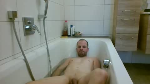 Snapshot of 19berni91 chatting on December 13, 2024, 8:51 am berni online show from December 13, 2024, 8:51 am