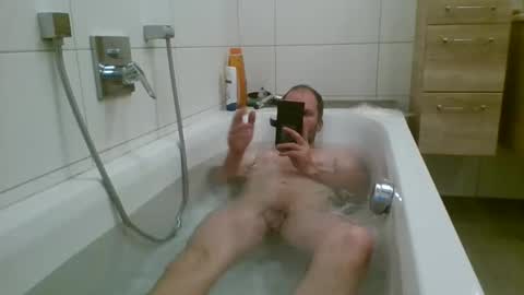 Snapshot of 19berni91 chatting on October 4, 2025, 6:50 pm berni online show from October 4, 2025, 6:50 pm