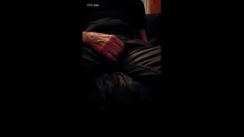 Snapshot of 1aqw chatting on March 9, 2025, 8:42 pm 1aqw online show from March 9, 2025, 8:42 pm