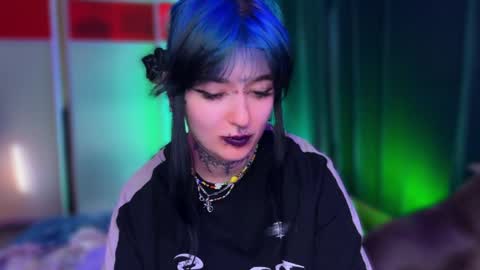 Teya online show from May 16, 2026, 11:42 am