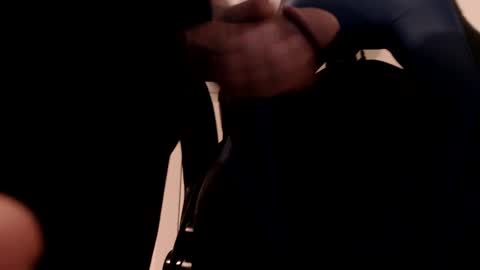 Snapshot of 1dad2plz chatting on February 24, 2025, 12:48 pm i erupt if you suck ur nipples 4 me and look at the camera while watching me online show from February 24, 2025, 12:48 pm