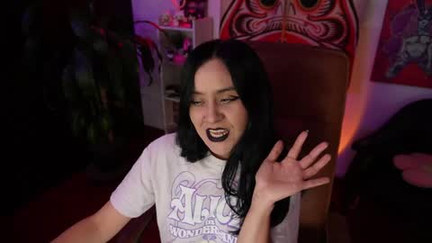 1hannamontana online show from May 15, 2026, 11:34 pm