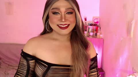 1lovelymess online show from July 12, 2026, 12:23 am