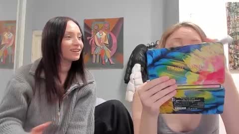 1lovepizza online show from November 20, 2025, 12:44 am