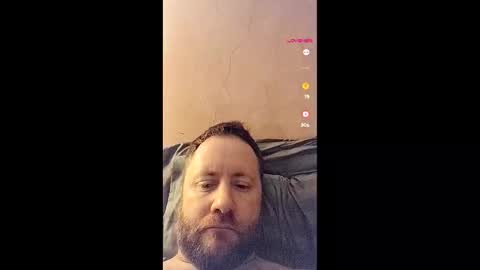 Snapshot of 1machine1guy chatting on November 9, 2025, 1:15 am Clay online show from November 9, 2025, 1:15 am