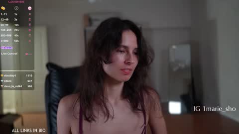 Marie online show from November 22, 2025, 6:29 pm