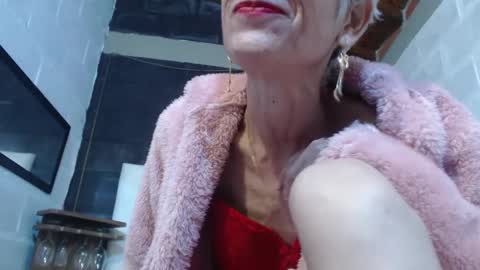 Snapshot of 1miss_monserrate chatting on December 3, 2024, 10:28 am Miss Monserrate online show from December 3, 2024, 10:28 am