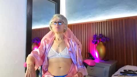 Snapshot of 1miss_monserrate chatting on February 24, 2026, 1:31 pm Miss Monserrate online show from February 24, 2026, 1:31 pm