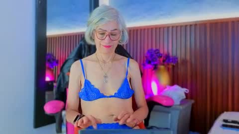 Miss Monserrate online show from April 10, 2026, 2:11 pm