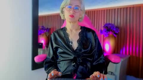 Miss Monserrate online show from April 13, 2026, 2:00 pm