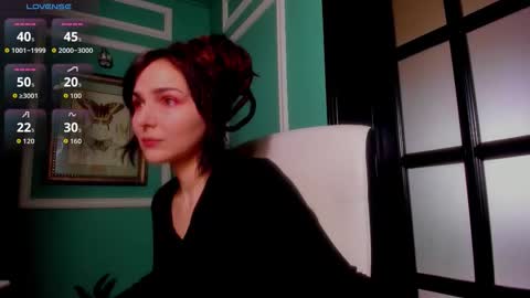 Snapshot of 1munique chatting on February 3, 2026, 7:46 am Moona online show from February 3, 2026, 7:46 am