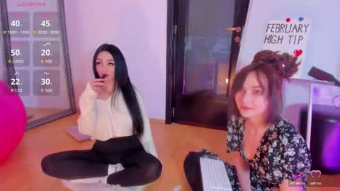 Snapshot of 1munique chatting on February 18, 2026, 7:15 am Moona online show from February 18, 2026, 7:15 am