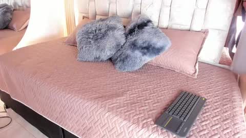 Luisa online show from May 10, 2026, 12:27 am