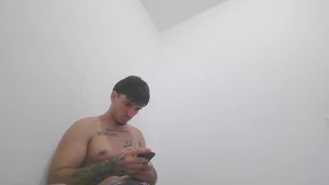 Snapshot of 1sensual chatting on December 22, 2024, 10:36 pm 1sensual online show from December 22, 2024, 10:36 pm