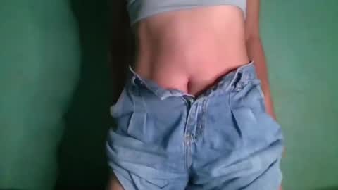 Snapshot of 1smile4u chatting on December 22, 2024, 4:28 am 1smile4u online show from December 22, 2024, 4:28 am