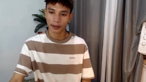 Snapshot of 1sweetloverxx chatting on June 5, 2026, 2:29 am 1sweetloverxx online show from June 5, 2026, 2:29 am