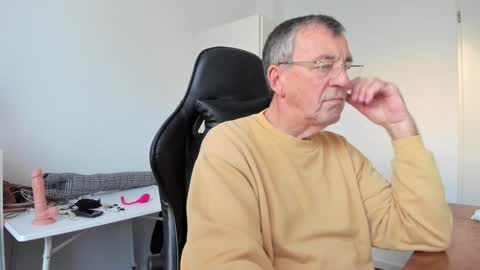 Henk online show from January 2, 2025, 3:08 pm