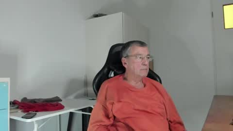 Henk online show from February 12, 2025, 4:44 pm