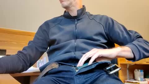 22_acacia_avenue online show from December 16, 2025, 9:58 am