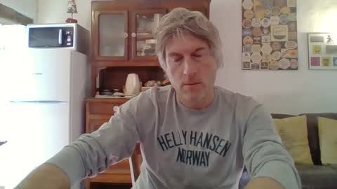 22esserre online show from December 20, 2024, 12:49 pm