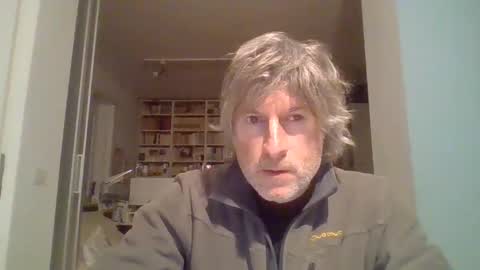 22esserre online show from January 29, 2025, 5:35 pm