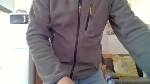 22esserre online show from February 5, 2026, 1:27 pm