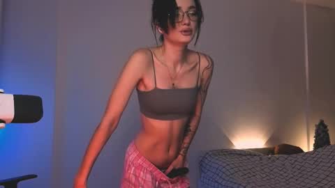 Snapshot of 2b_ chatting on January 6, 2026, 3:54 am Sasha weekend from 14 to 27 November online show from January 6, 2026, 3:54 am