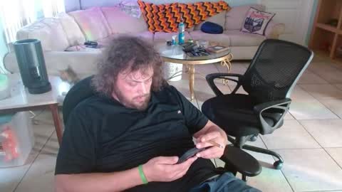 Snapshot of 2dirtyhillbillies chatting on May 22, 2026, 10:37 pm ThrillBilly online show from May 22, 2026, 10:37 pm