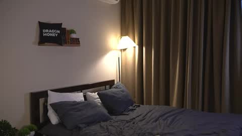 Snapshot of 2girls_1dream chatting on February 5, 2026, 2:43 pm Elley online show from February 5, 2026, 2:43 pm