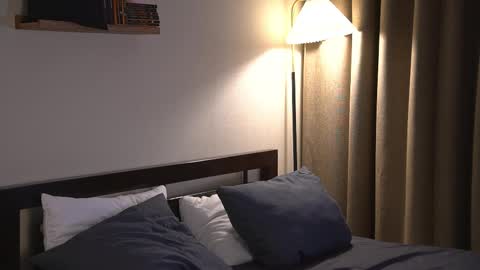 Snapshot of 2girls_1dream chatting on February 19, 2026, 6:42 am Elley online show from February 19, 2026, 6:42 am