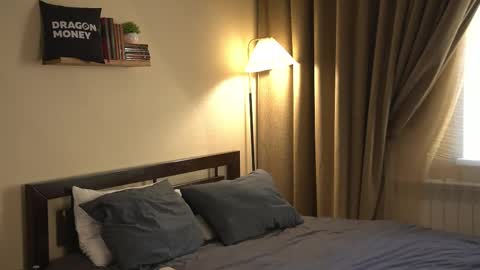 Snapshot of 2girls_1dream chatting on February 25, 2026, 2:27 pm Elley online show from February 25, 2026, 2:27 pm