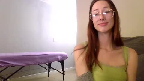 Snapshot of 2gorls1link chatting on December 31, 2024, 11:17 pm 2girls1link online show from December 31, 2024, 11:17 pm