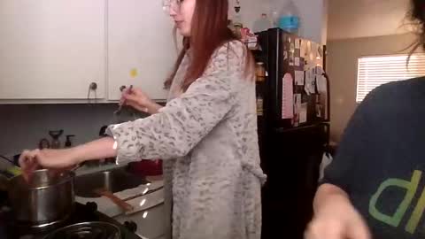 Snapshot of 2gorls1link chatting on January 9, 2025, 4:49 pm 2girls1link online show from January 9, 2025, 4:49 pm